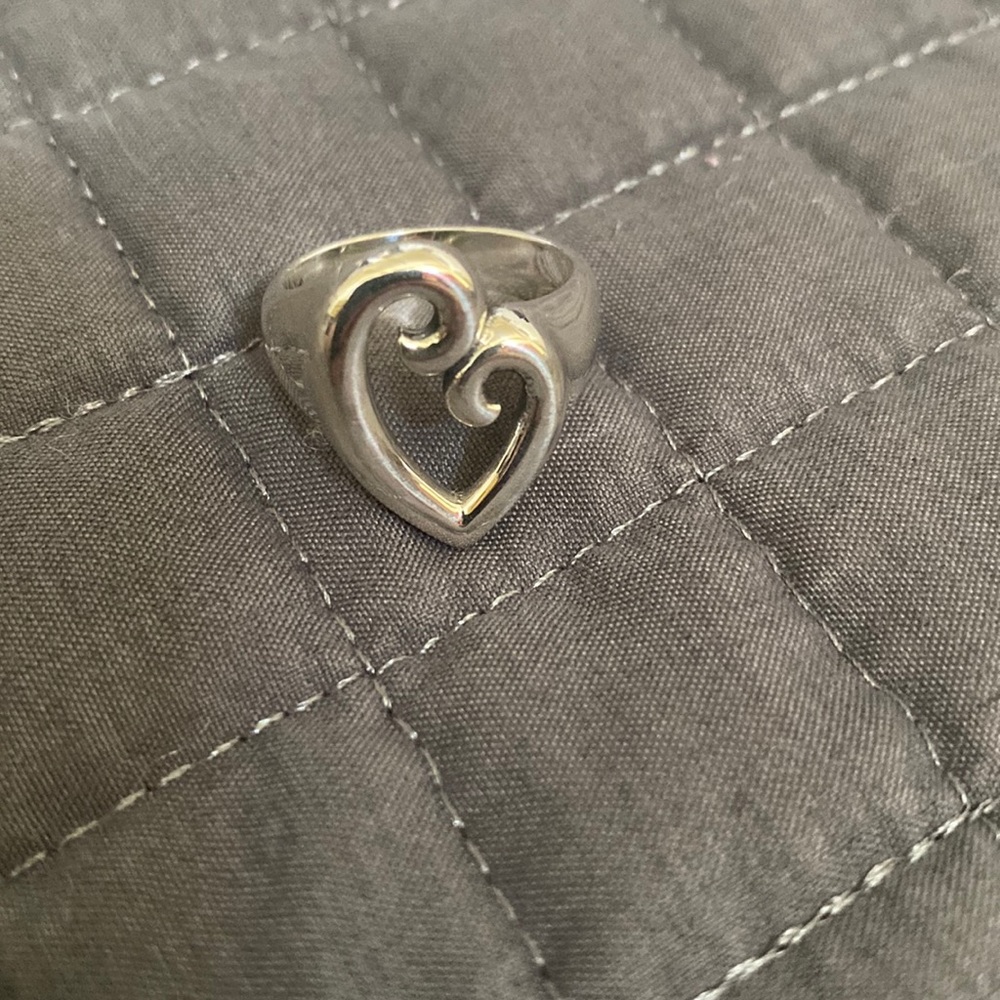 James Avery Mother’s Love ring